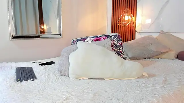 Marie_Castelzc webcam