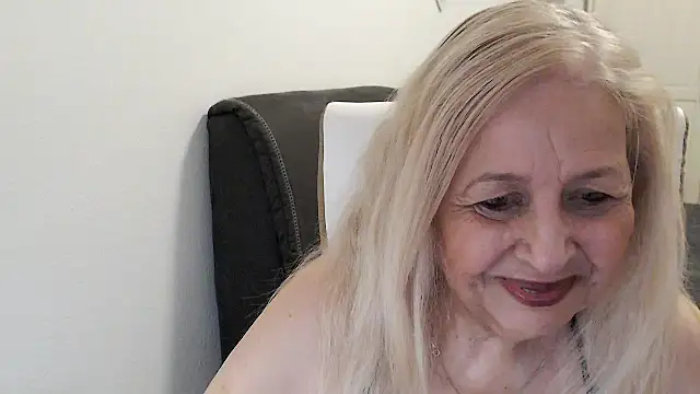 SusiLifeXXX webcam
