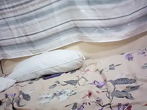 emmyteaz1 webcam