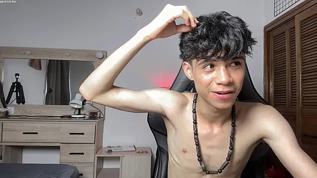 OopsAgain_ webcam