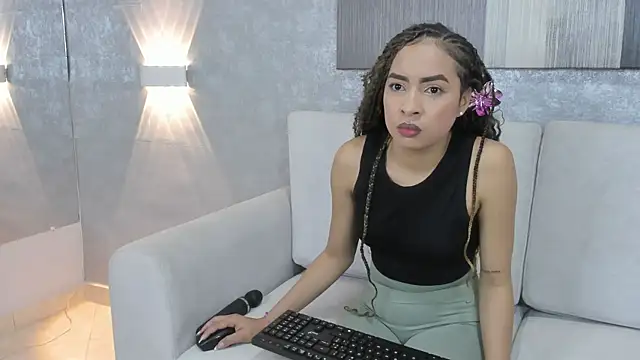 Lucia_jane webcam