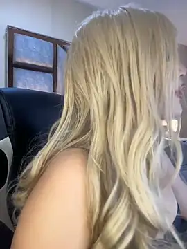 lya_nekko_ webcam