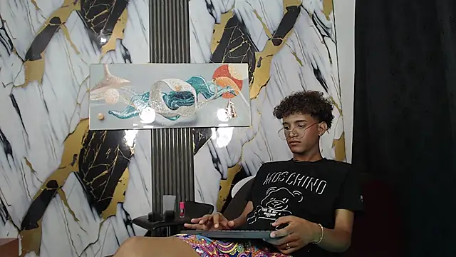 GOLDEN_2026 webcam