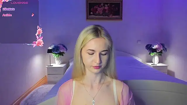 Julie_Blaze webcam