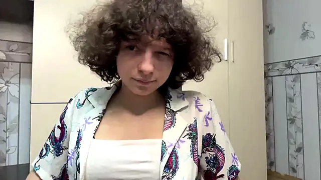 Nikatyanxx webcam