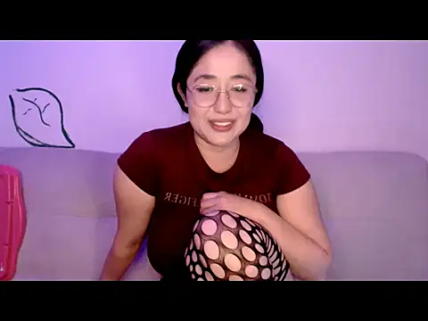Elina_Rose888