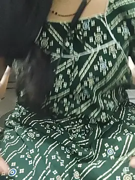 sweetylove01 webcam
