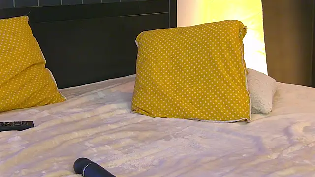 SlimTemptation webcam