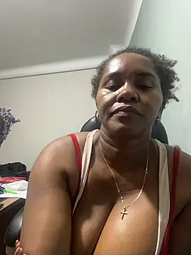 AliciaMiilf webcam