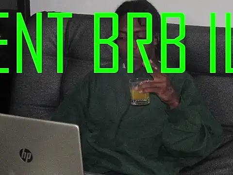 Larry-n-clouds webcam