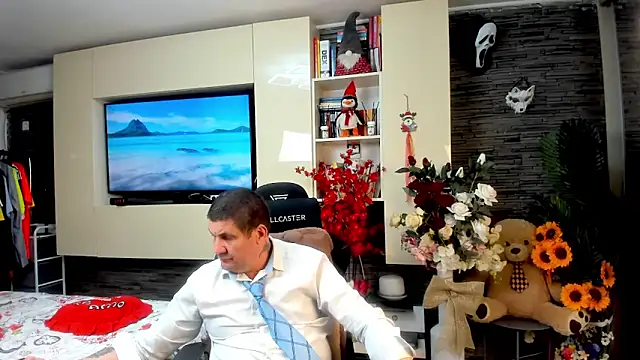 SpartacusDaddy48 webcam