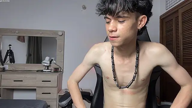 OopsAgain_ webcam