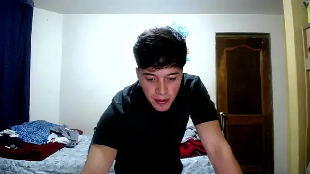 NaugthyCoupleX_ webcam