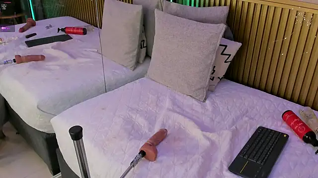 Angela_Reed webcam