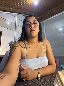 Chloe_Thomsoon_ webcam