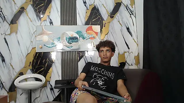 GOLDEN_2026 webcam