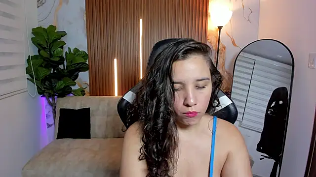Ela_Maxwell_ webcam