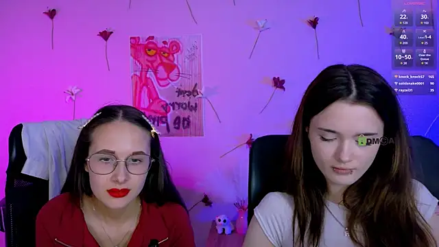 liana_kisses webcam