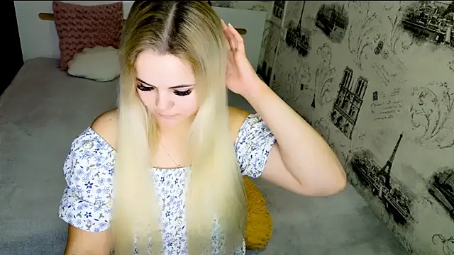 lovely-eyes webcam