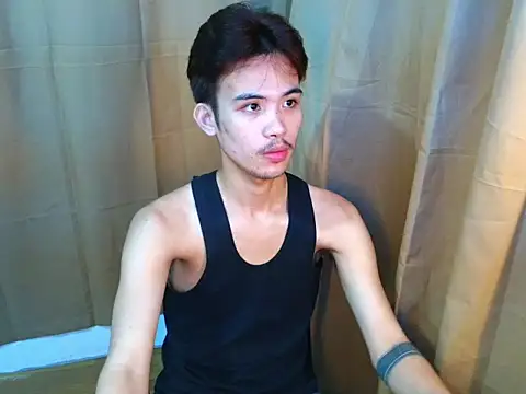 UrasianCummer02 webcam