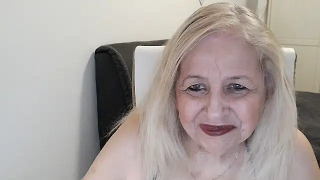 SusiLifeXXX webcam