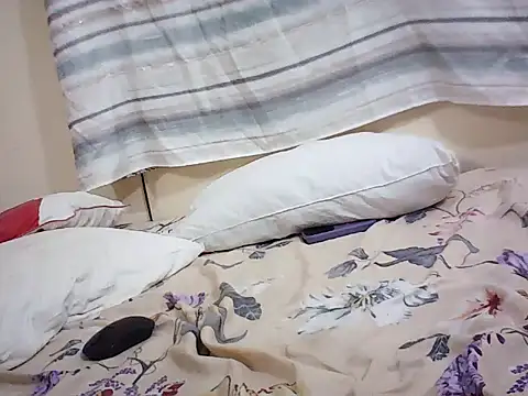emmyteaz1 webcam