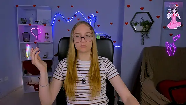 rebecca_smile webcam
