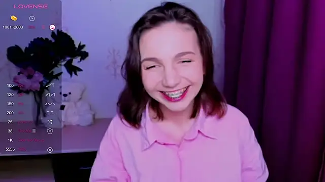 KindHazelHere_ webcam