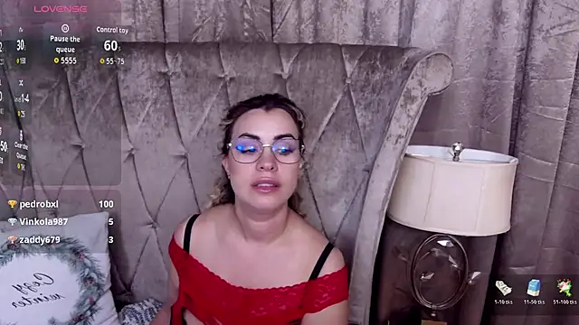 BustyGizelle webcam