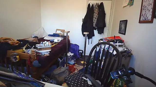 JohnnyMoves webcam