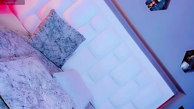 Kisses_Sophia webcam