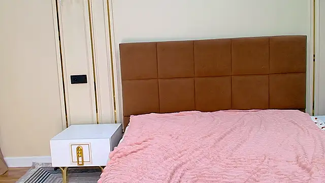 maddie_perezz webcam