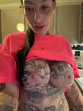 MeganWitch webcam