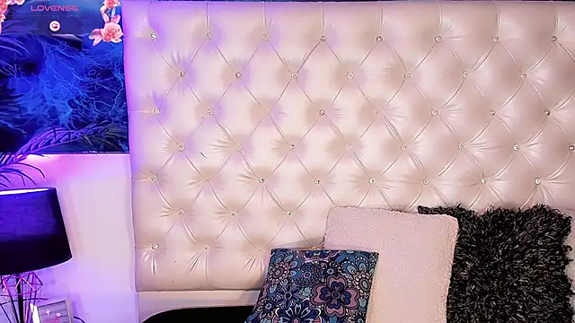 Keira_Fox31 webcam
