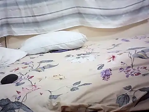 emmyteaz1 webcam