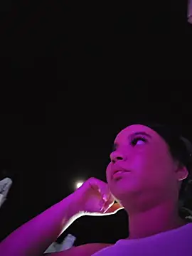 Pretty_Julieta live sex cam