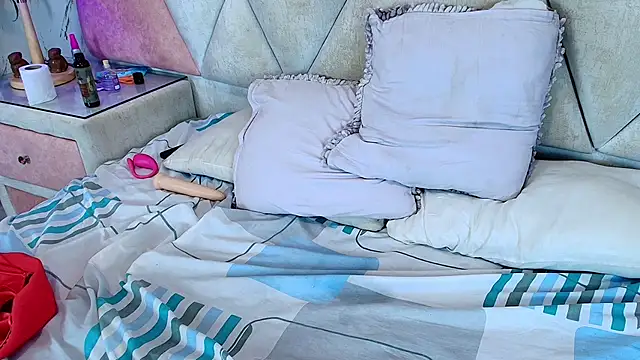 isabella_luxet webcam