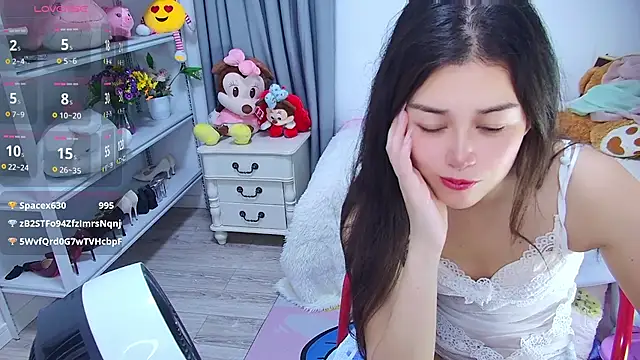 QinQin-888 webcam