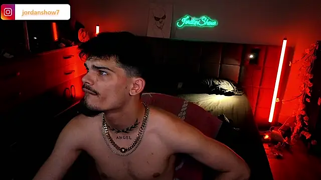JordanShow webcam
