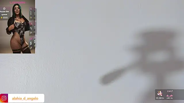 Alahia_Dangelo webcam
