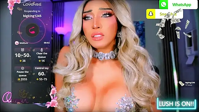 UrDominantBella live sex cam