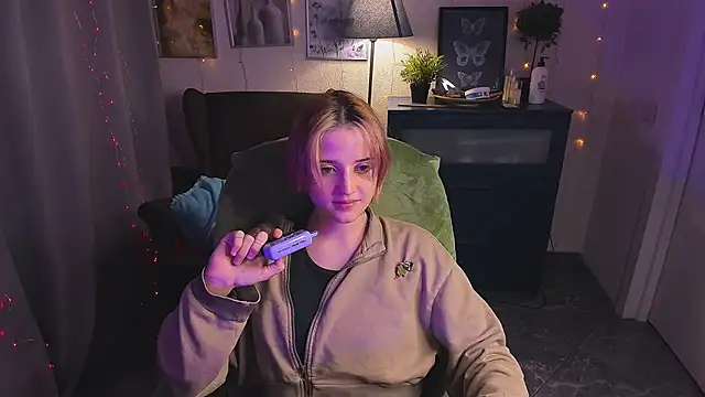 SarahShelby webcam
