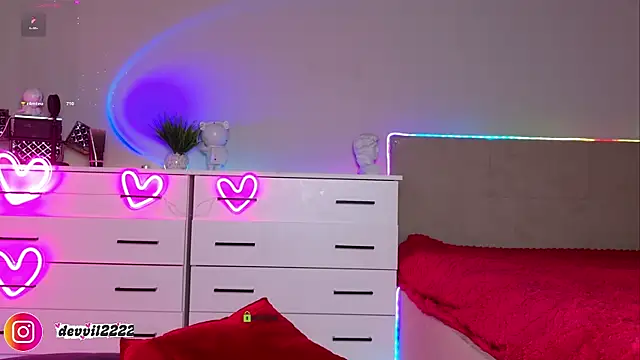 Devvil2222 webcam
