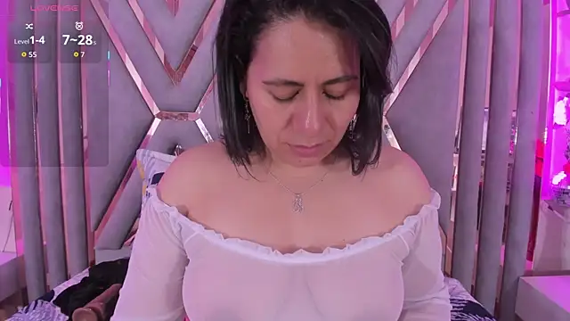 adri_rivera webcam