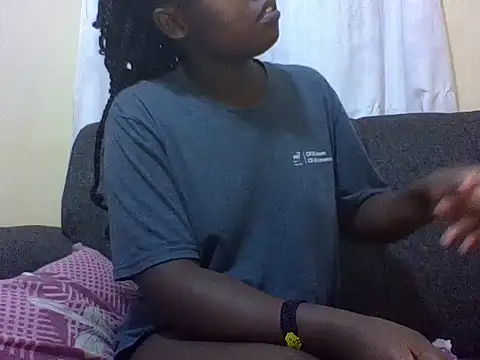 Sweetcecie01 webcam