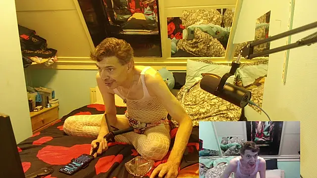 Doggyray44 webcam