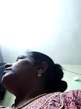 yamini1431 webcam