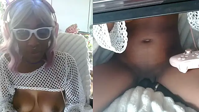 alys_at_college webcam