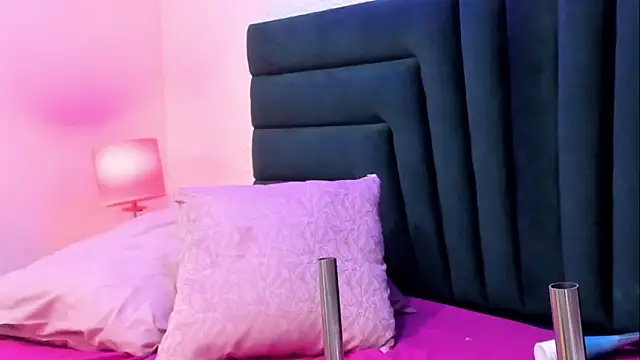 VictoriaRouge_ webcam
