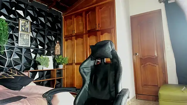 elliot_colton webcam